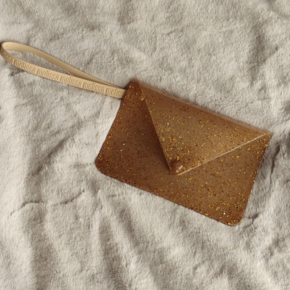 MELISSA GOLD WRISTLET CLUTCH NWOT
